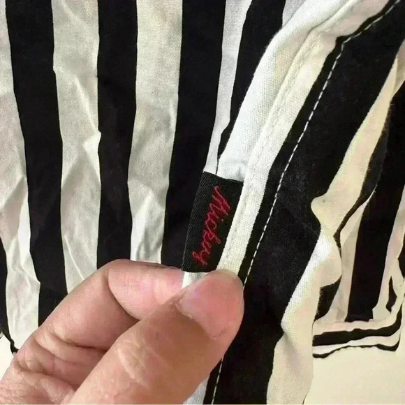 Disney X Forever 21 Mickey Mouse Shirt Slim Fit Stripe Long‎ Sleeve Large Mens - Picture 7 of 10